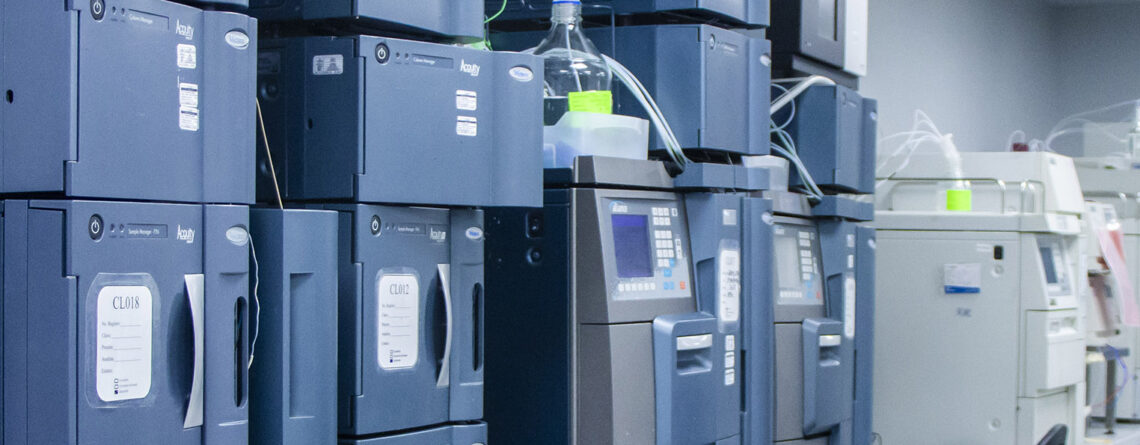 Equipos HPLC en área de Instrumentación Analítica de los LEI